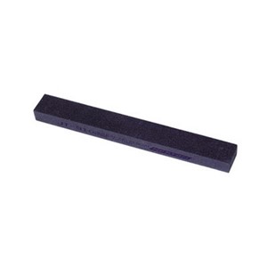 This sharpening stone has a medium Crystolon silicon carbide grit that works well for sharpening resharpenable curved carpet and vinyl knives. Grit specification is 150 grit. Size is 1 1/4&quot; wide by 10&quot; long x 3/4&quot; thick. No handle is included with this stone. Net weight: 8 oz.