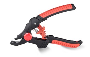 The TILE  LEVEL QUICK pliers from RUBI are designed to be used for both horizontal and vertical ceramic tile installation (flooring). The function of the TILE LEVEL QUICK pliers from RUBI is to give the TILE LEVEL QUICK cap the necessary pressure to allow the leveling of the ceramic tile; thus obtaining a homogeneous resulting flatness. The TILE LEVEL QUICK  pliers are designed so that the professional ceramic tile laying worker who has to work on large surfaces can enjoy greater comfort, thanks to its ergonomic design with bi-material handles and being made of very light and resistant materials .