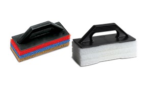 The RUBI sponge float with replaceable handle range covers all the needs of professional ceramic tile installers in the cleaning phase of grouting and finishing work. The RUBI SUPERPRO sponge float with replaceable handle consists of a comprehensive and diverse range of models, all of them adapted to each situation.